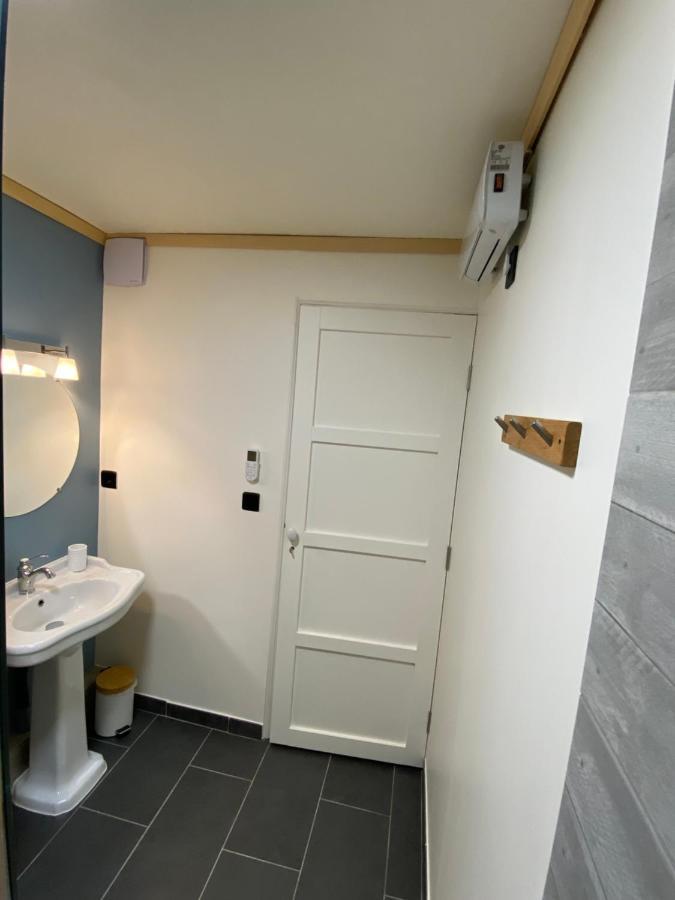 Au Coeur De La Pinede De 1 A 4 Personnes Holiday home